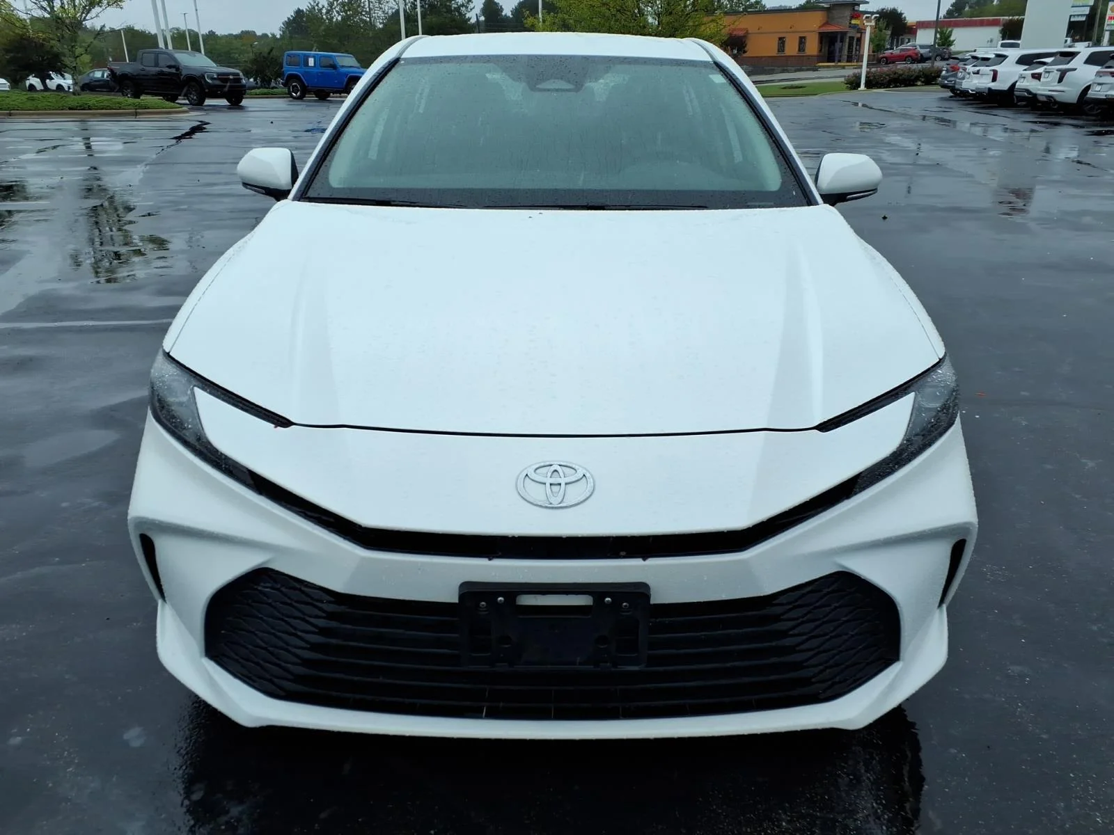 Used 2025  Toyota LE image 7