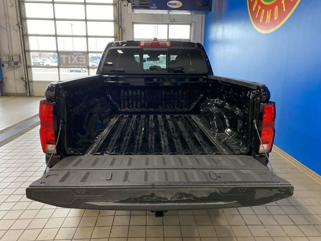 2026 Chevrolet Colorado Z71 - Photo 24