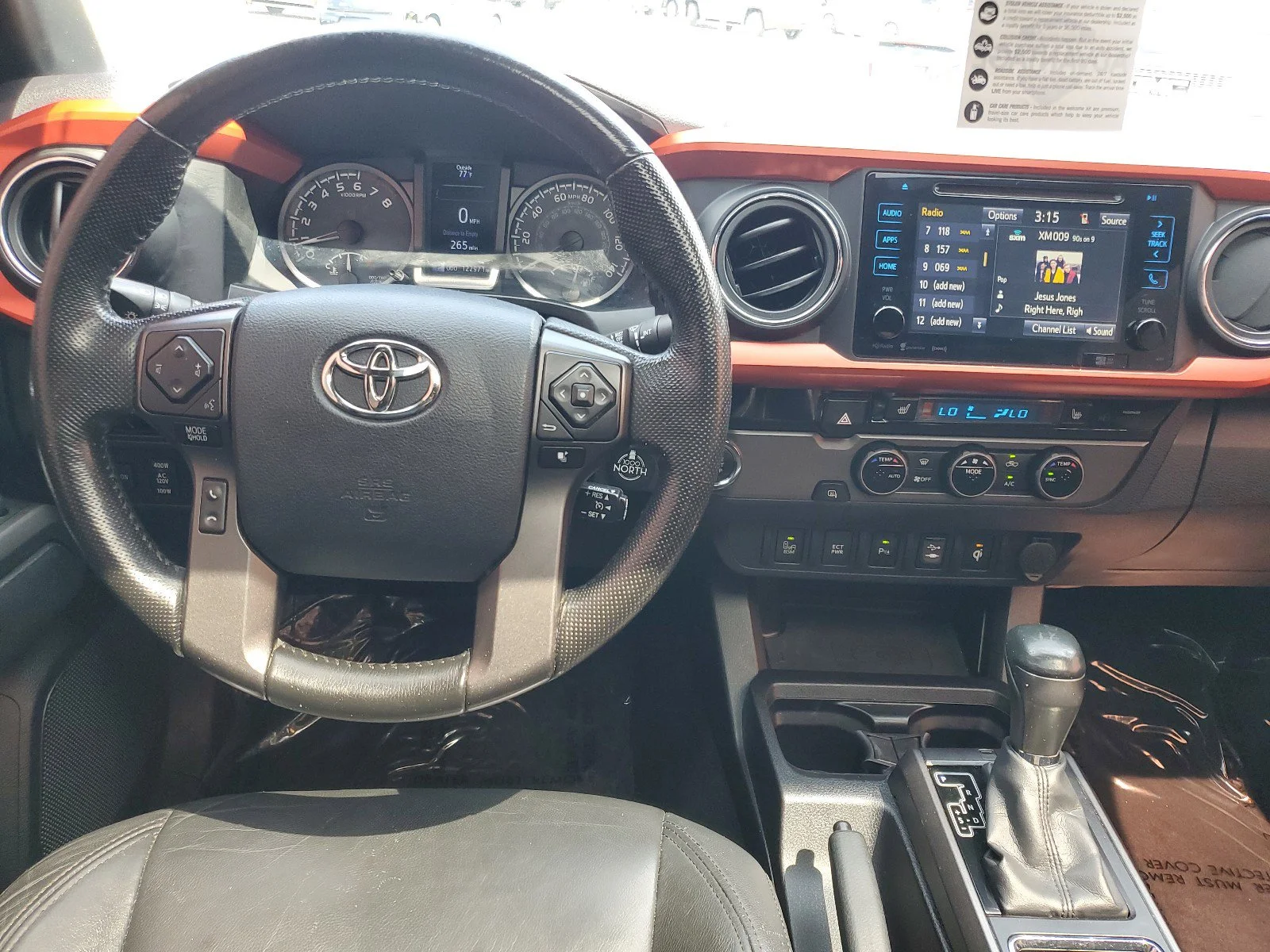 Used 2016  Toyota  image 11