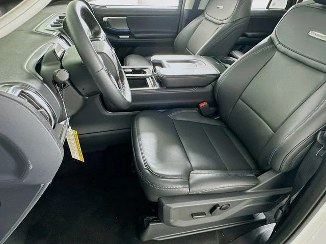 New 2026 White Ford Platinum image 10
