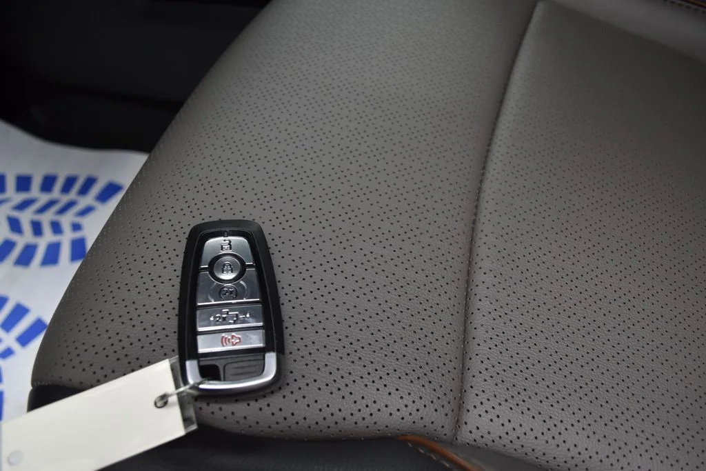 2025 Ford F-150 Lariat - Photo 17
