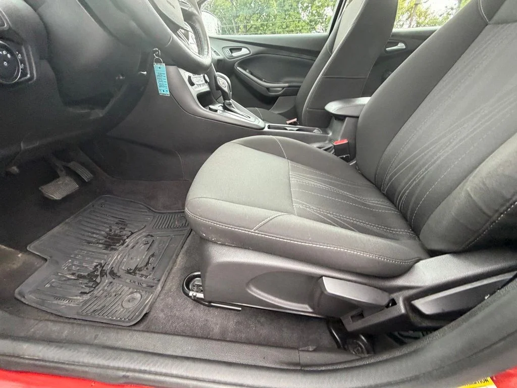Used 2018 Red Ford SEL image 11