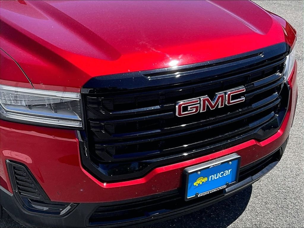 Used 2023 Volcanic Red Tintcoat GMC SLE image 31