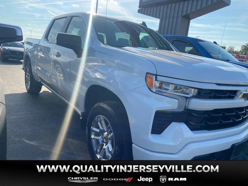 Used 2026 Summit White Chevrolet RST image 1