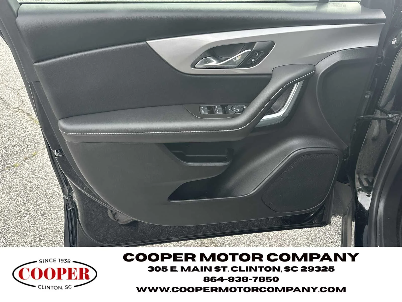 Used 2025 Black Chevrolet LT image 9