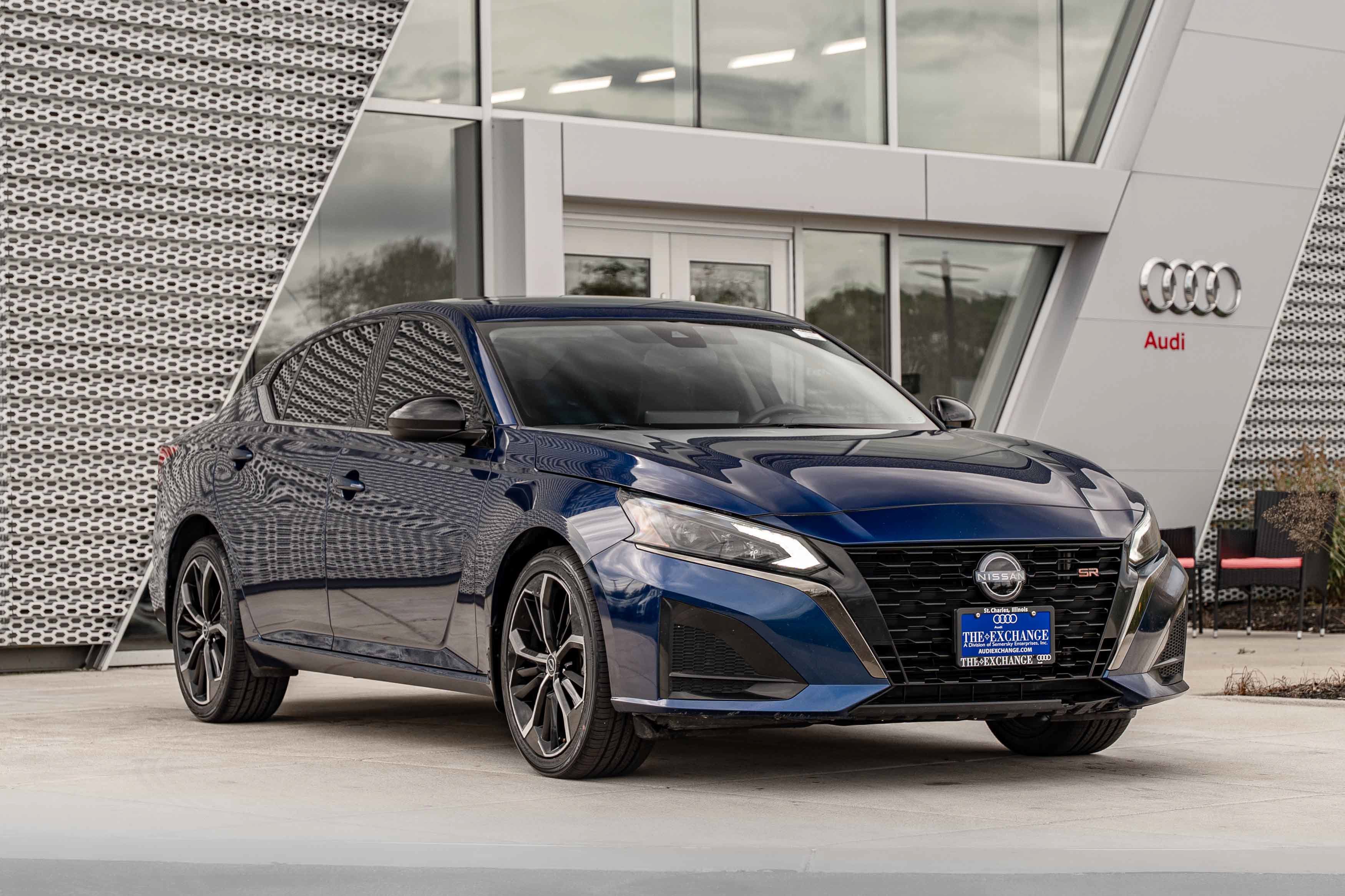 Used 2023 Deep Blue Pearl Nissan 2.5 SR image 1