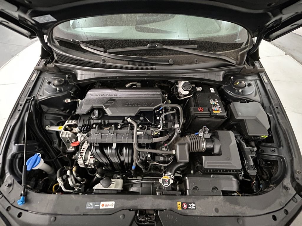 Used 2024 Black Hyundai SEL image 21