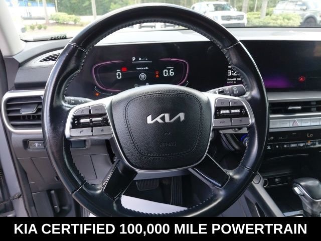 Used 2023 Silver Kia S image 11