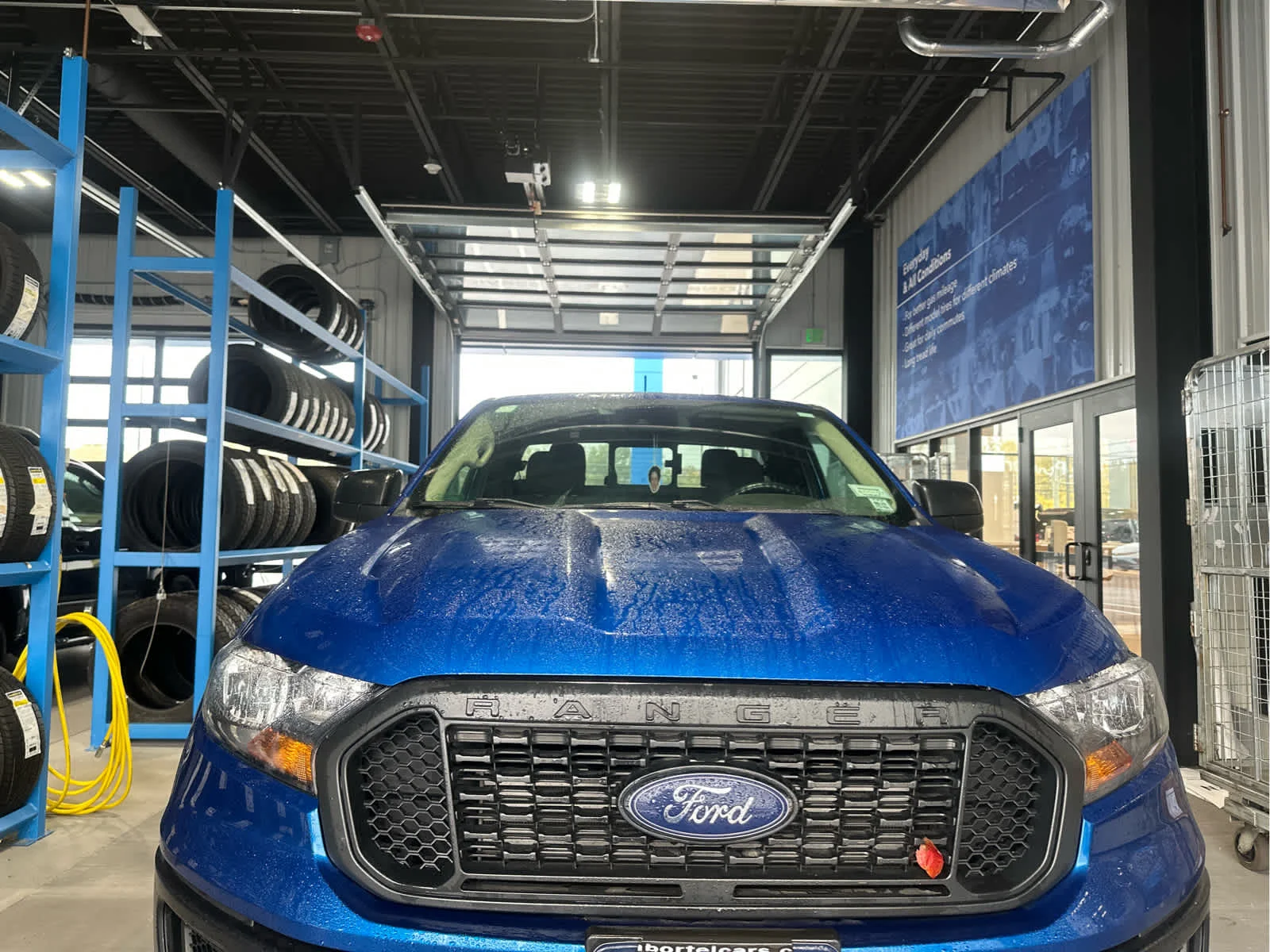 Used 2020 Lightning Blue Metallic Ford XL image 2
