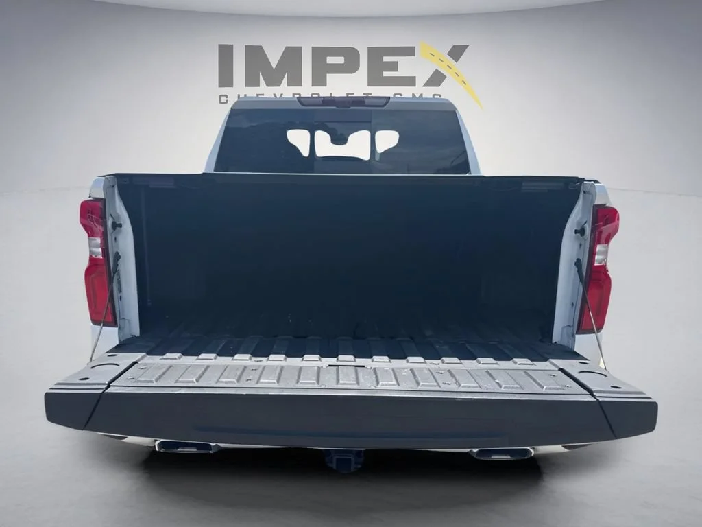 Used 2023 Iridescent Pearl Tricoat Chevrolet High Country image 29