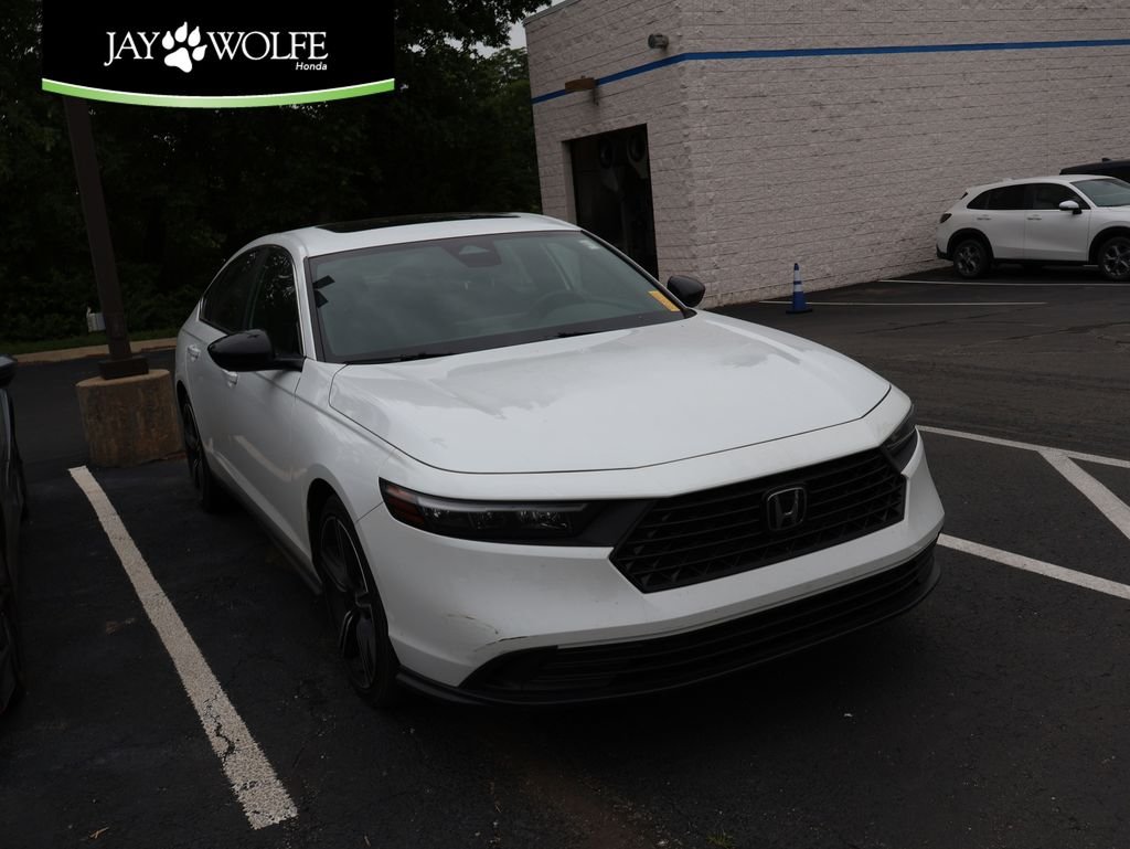 2023 Honda Accord Hybrid Sport's photo