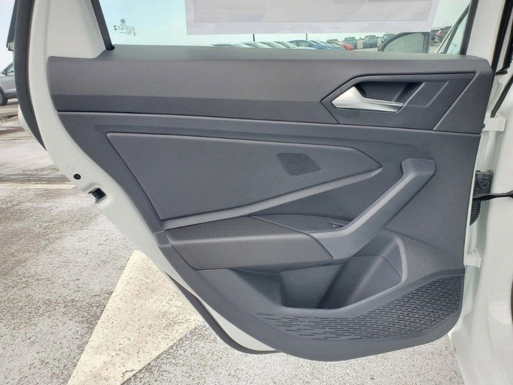New 2026 White Volkswagen 1.5T Sport image 7