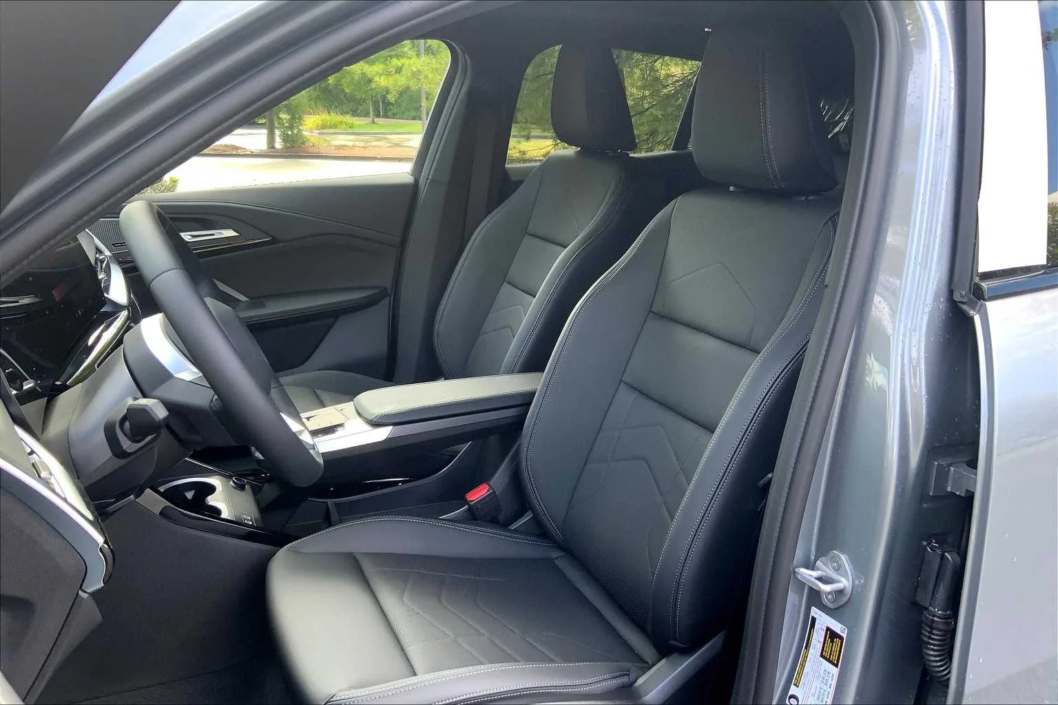 Used 2026 Skyscraper Grey Metallic BMW xDrive28i image 9