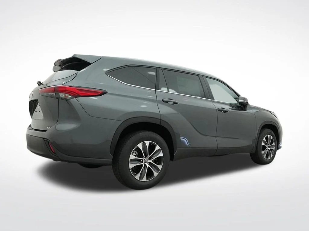 Used 2023 Gray Toyota XLE image 29