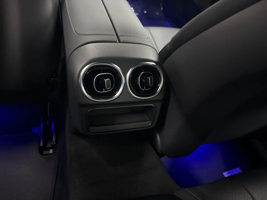 New 2027 Black Mercedes-Benz CLE 300 image 23