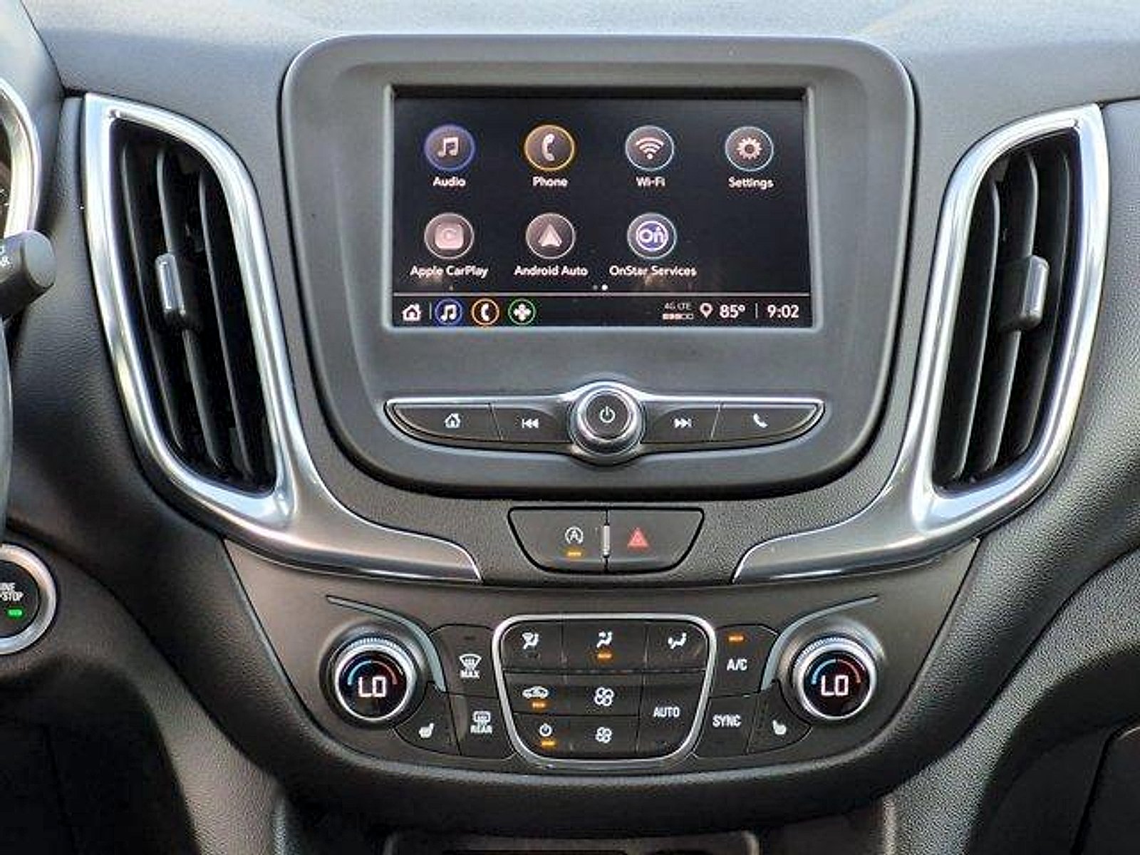 2024 Chevrolet Equinox LT - Photo 13