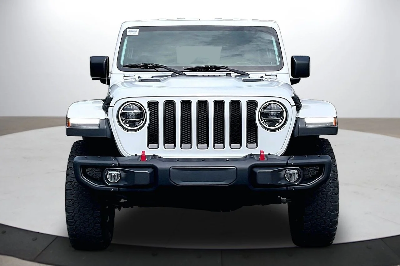 Certified Used 2018 White Jeep Rubicon image 3