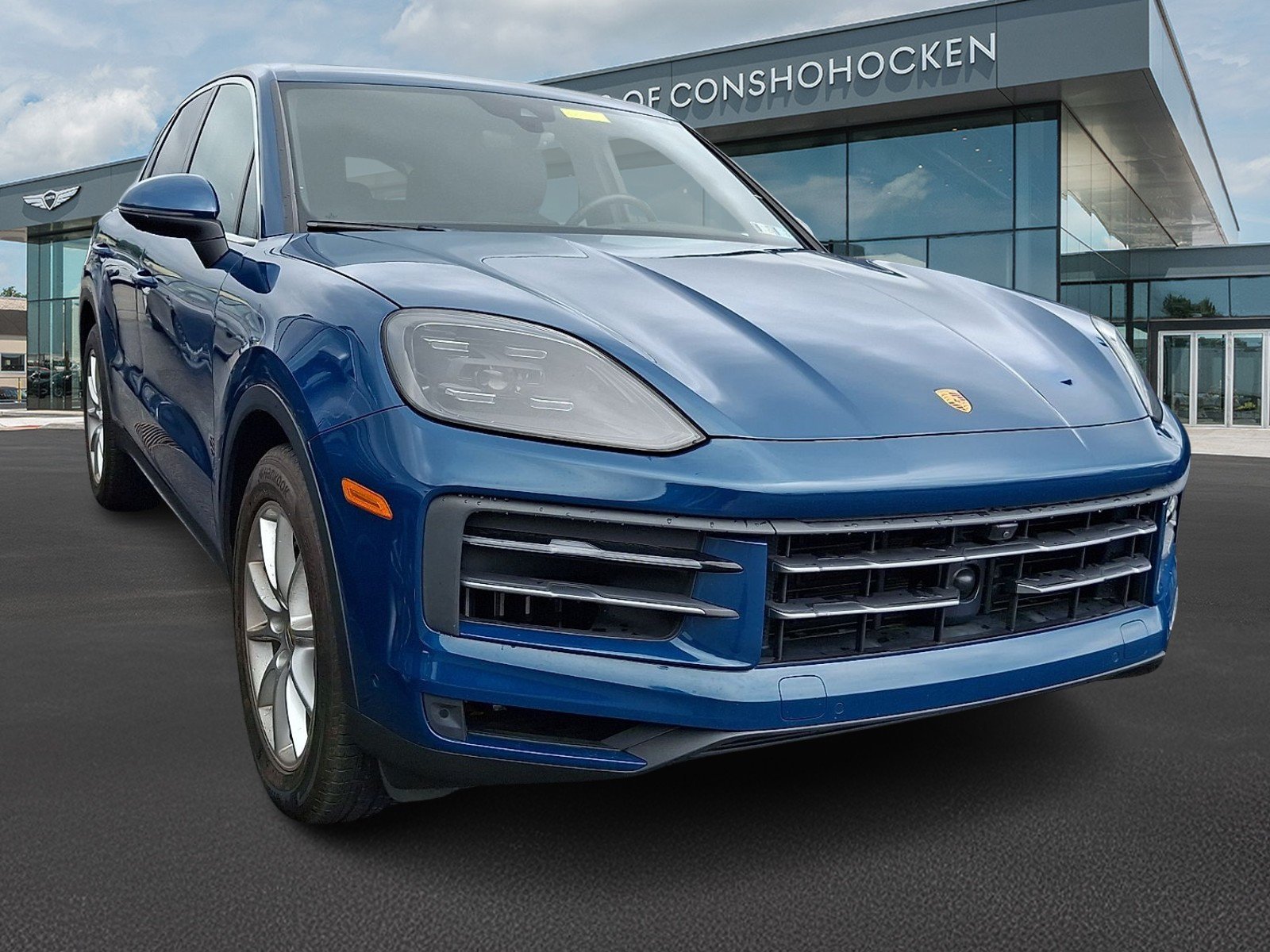 Used 2024 Blue Porsche 4DR AWD image 3