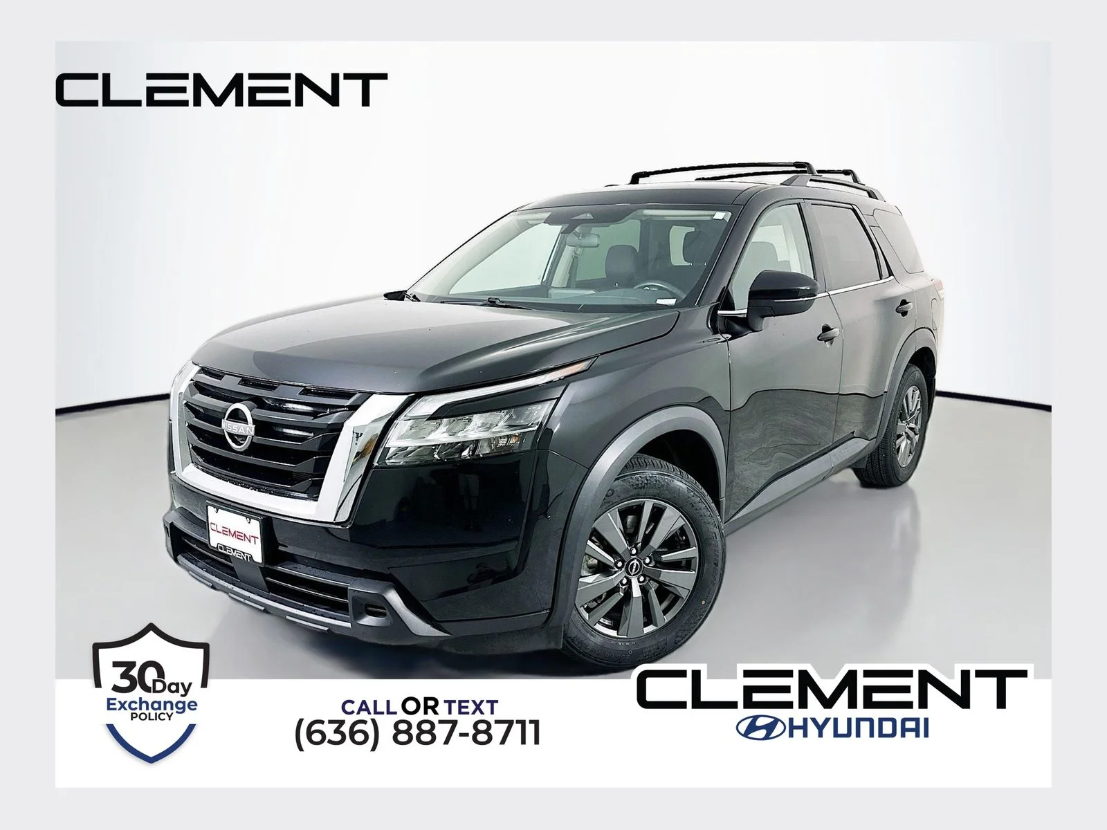 2022 Nissan Pathfinder SV 2WD's photo
