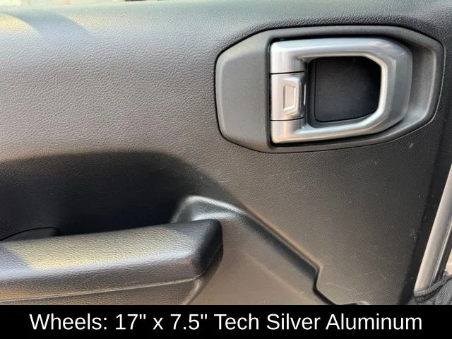 Used 2020 Silver Jeep Unlimited Sport S image 16