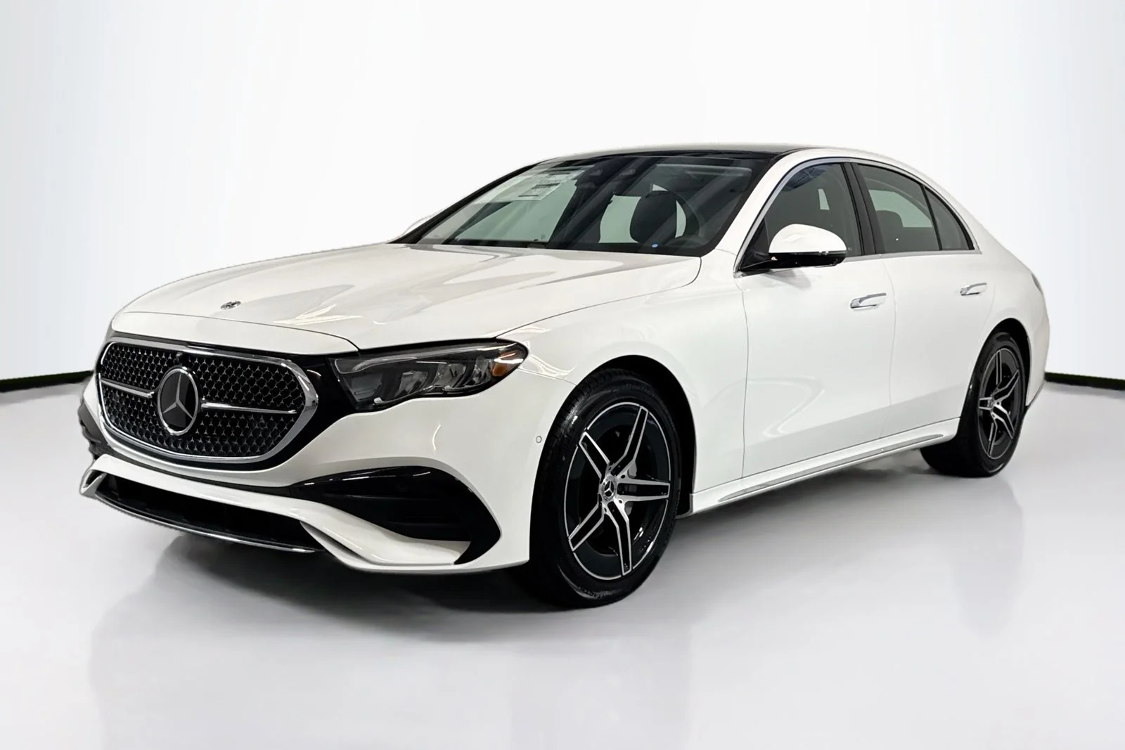 2026 Mercedes-Benz E-Class E350 4MATIC's photo