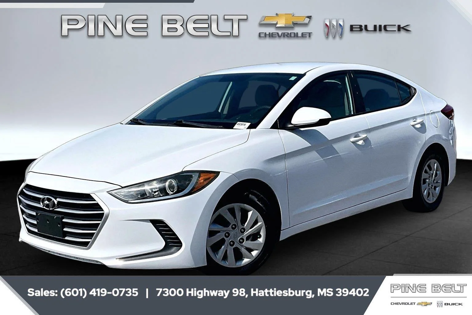 Used 2017 Quartz White Pearl Hyundai SE image 10
