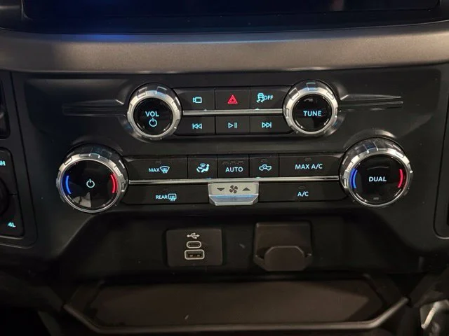 Used 2025 White Ford XLT image 24