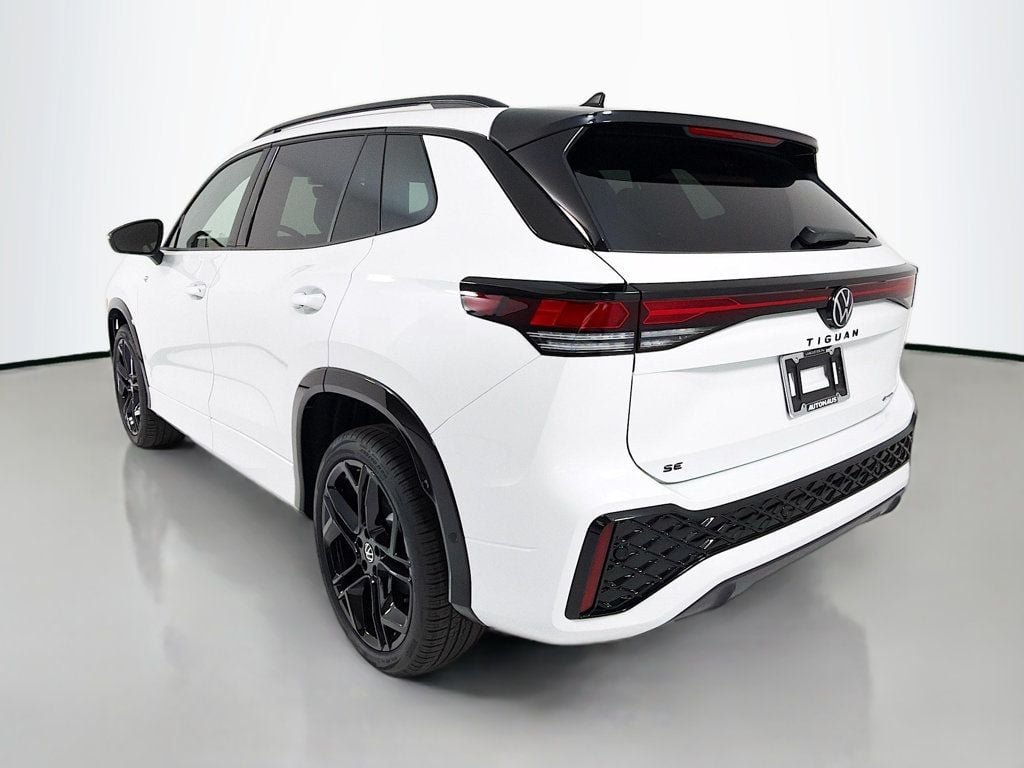 New 2026 Opal White Pearl Volkswagen 2.0T SE R-Line Black 4MOTION image 5