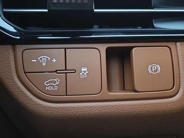New 2026 Glacial White Pearl Kia X-Line image 10