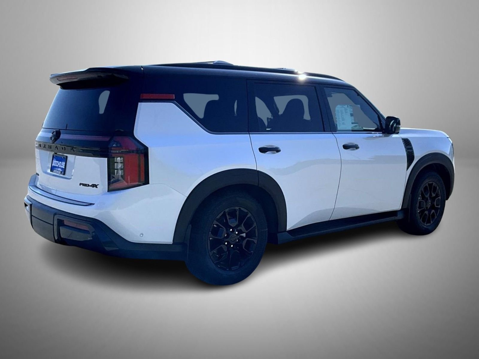 New 2026 Aspen White TriCoat / Super Black Two-tone Nissan PRO-4X image 5