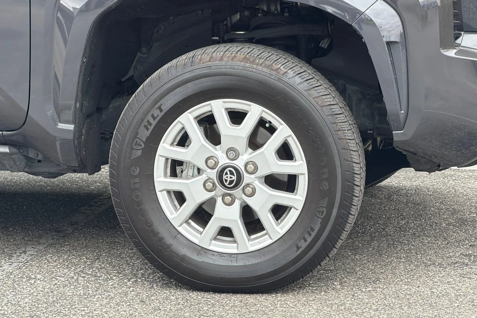 Used 2024  Toyota SR5 image 36