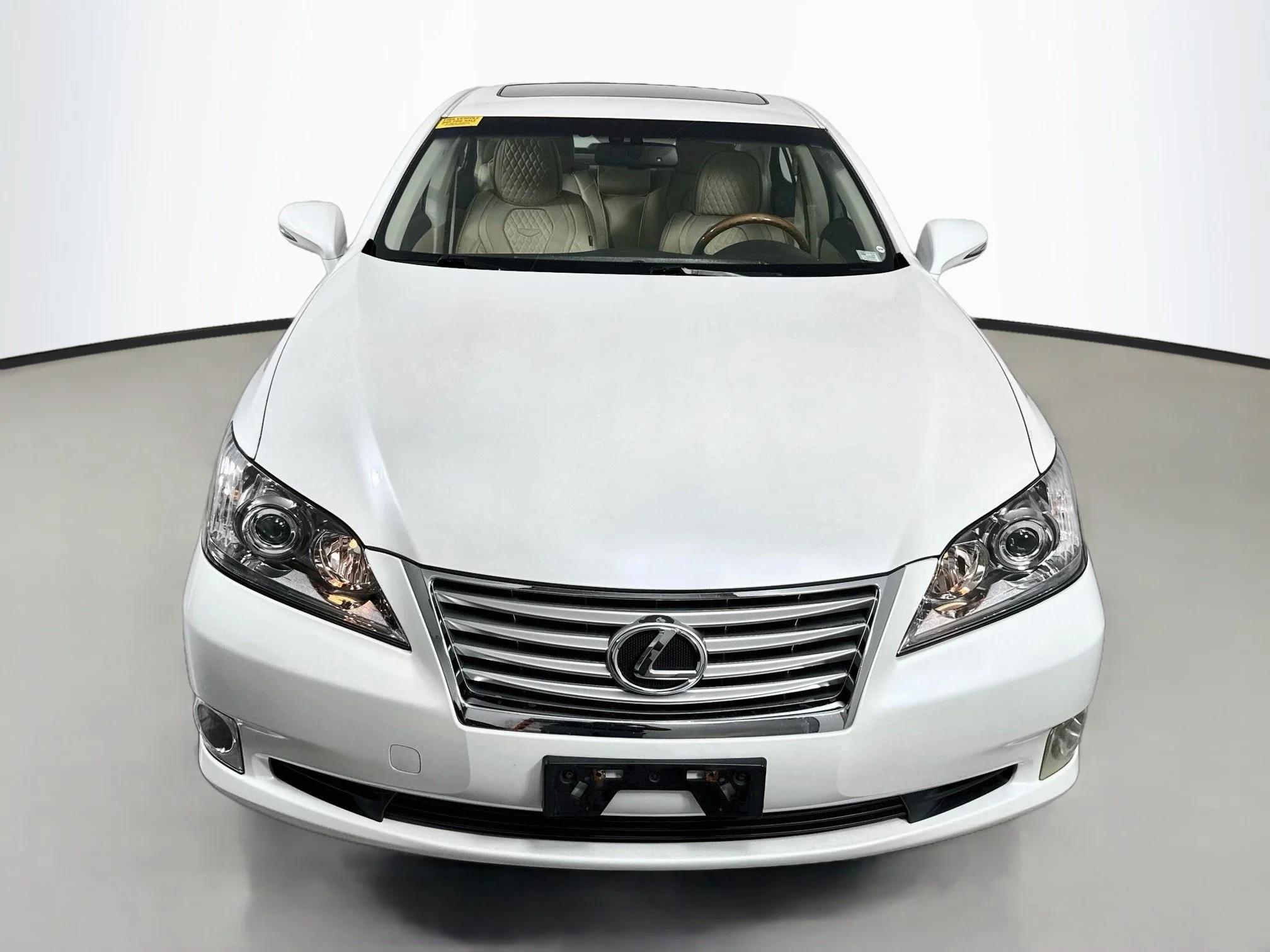 Used 2010 Starfire Pearl Lexus 350 image 2