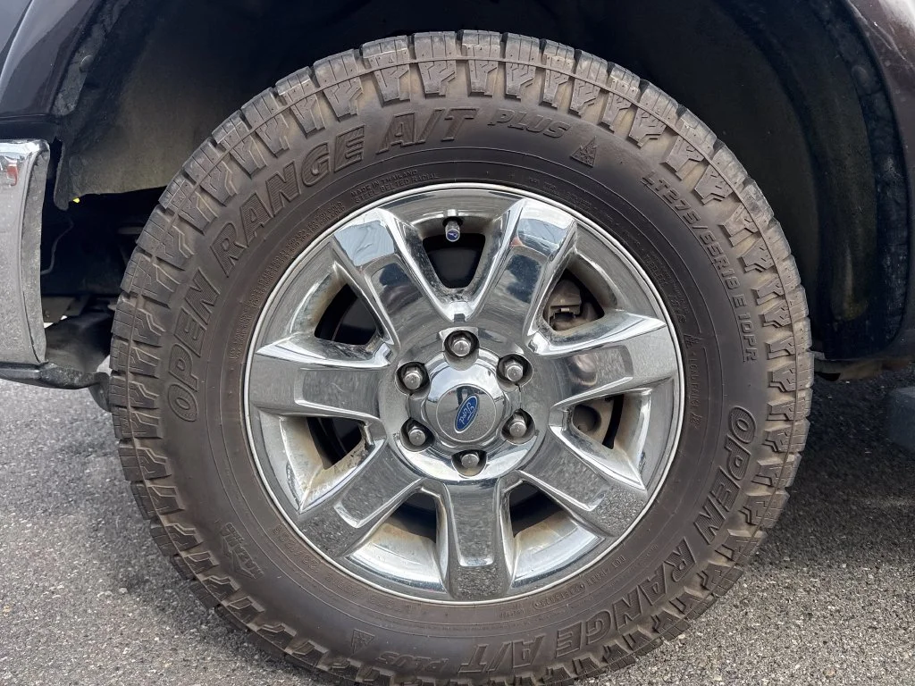 Used 2013 Brown Ford Lariat image 12
