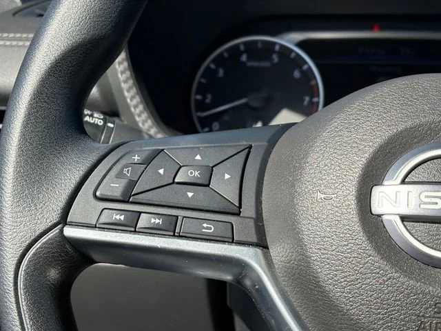 2025 Nissan Sentra SV - Photo 28