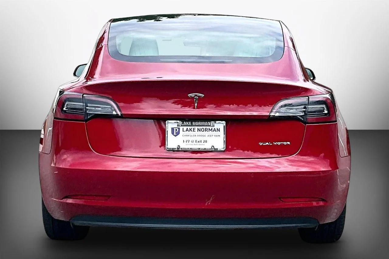 Used 2019  Tesla Long Range image 7
