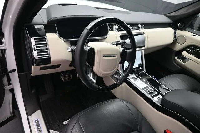 Used 2021 Fuji White Land Rover Westminster image 9