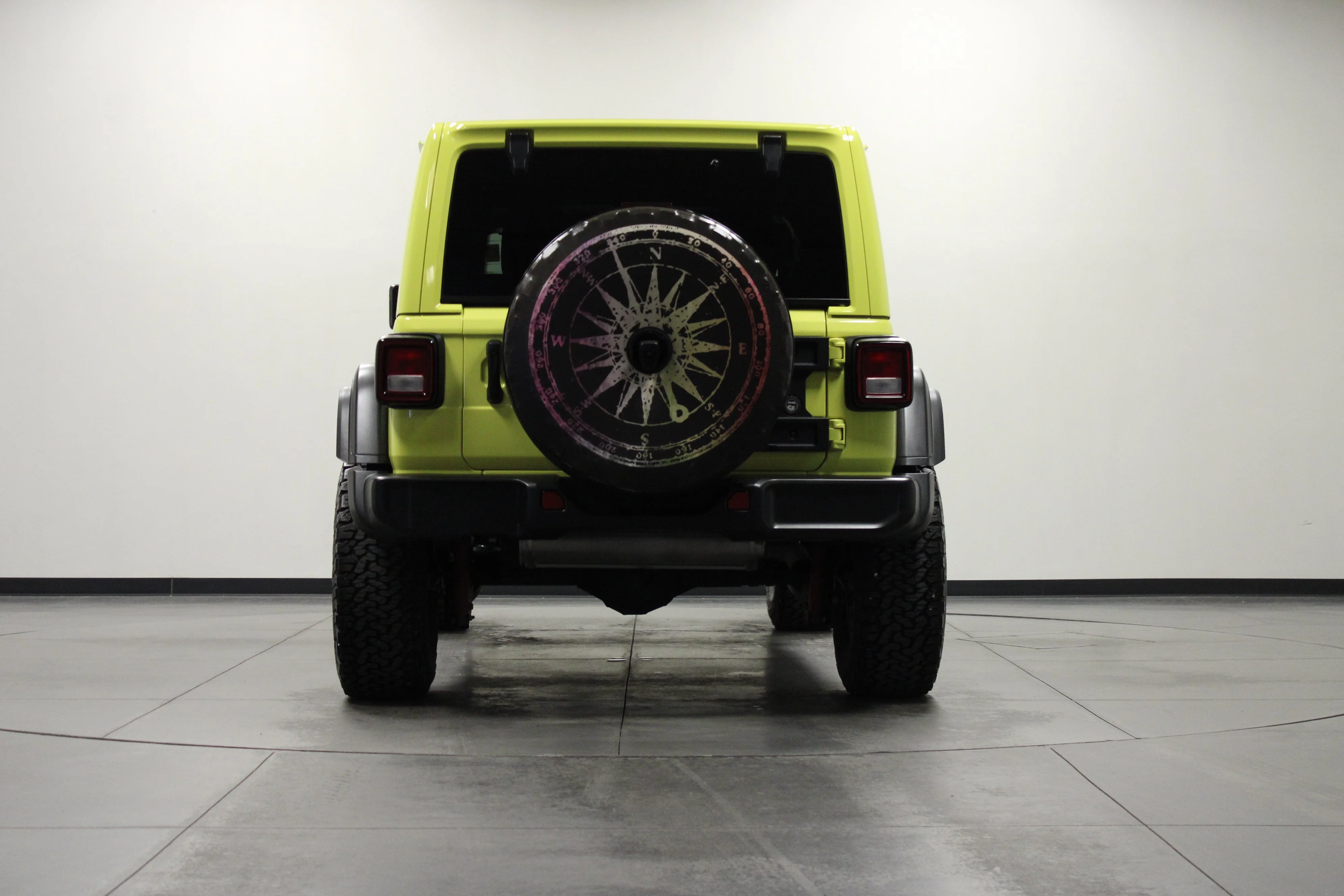 Used 2023 High Velocity Clearcoat Jeep High Tide image 5