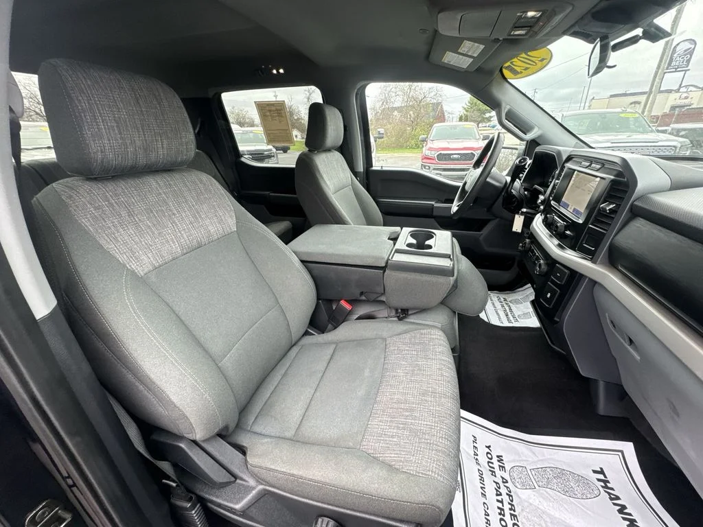 Used 2023 Blue Ford XLT image 24
