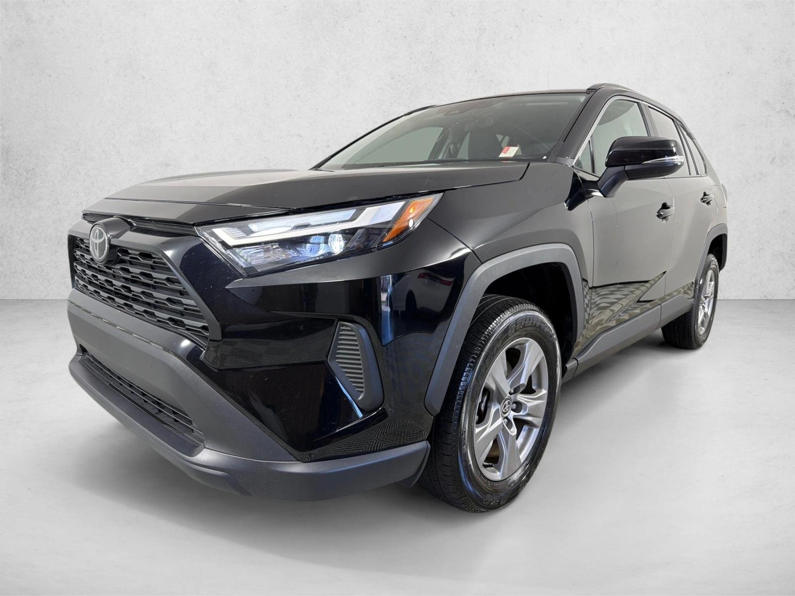Used 2025 Midnight Black Metallic Toyota XLE image 7
