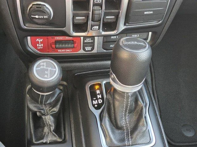 Used 2026 Black Clearcoat Jeep Rubicon image 17