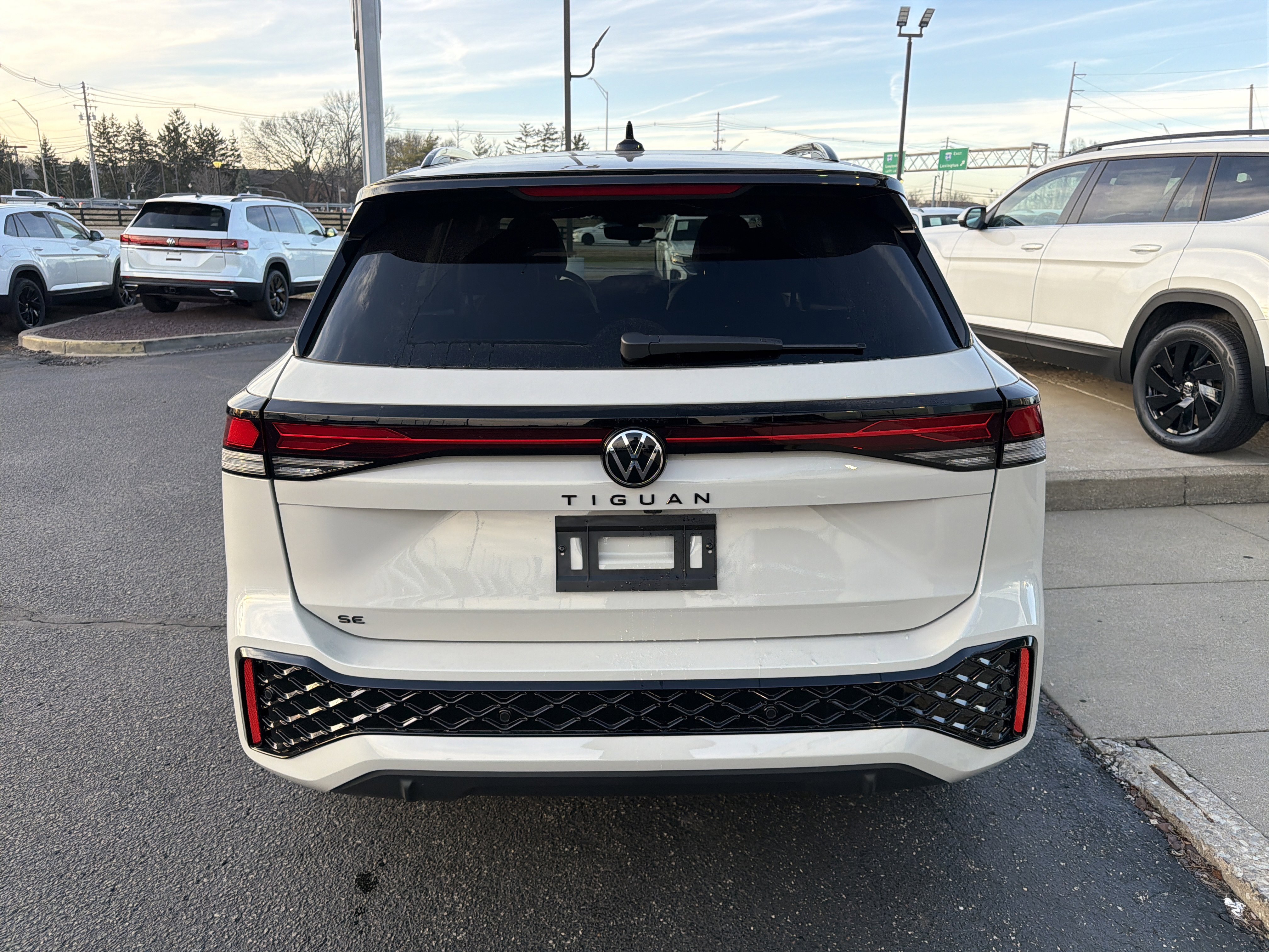 New 2026 Sandstone w/Deep Black Roof Volkswagen SE R-Line Black image 6