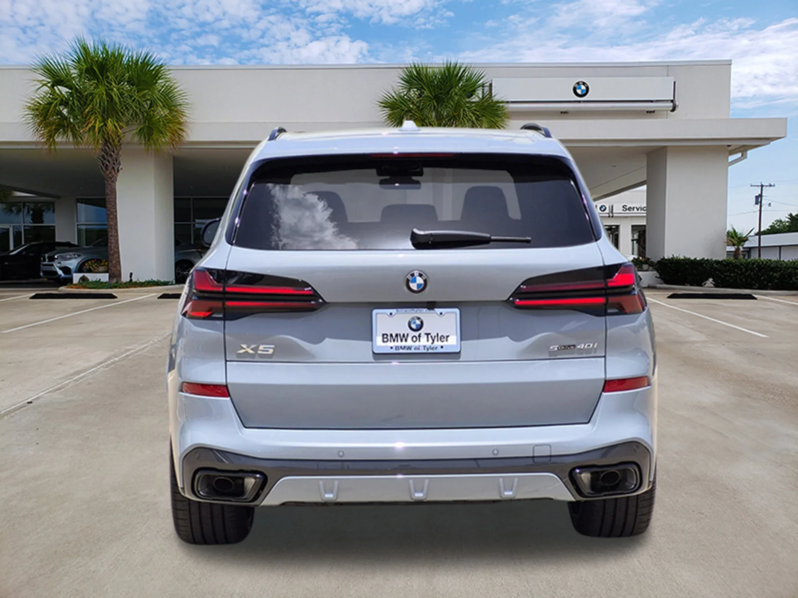 Used 2026 Brooklyn Grey Metallic BMW sDrive40i image 5