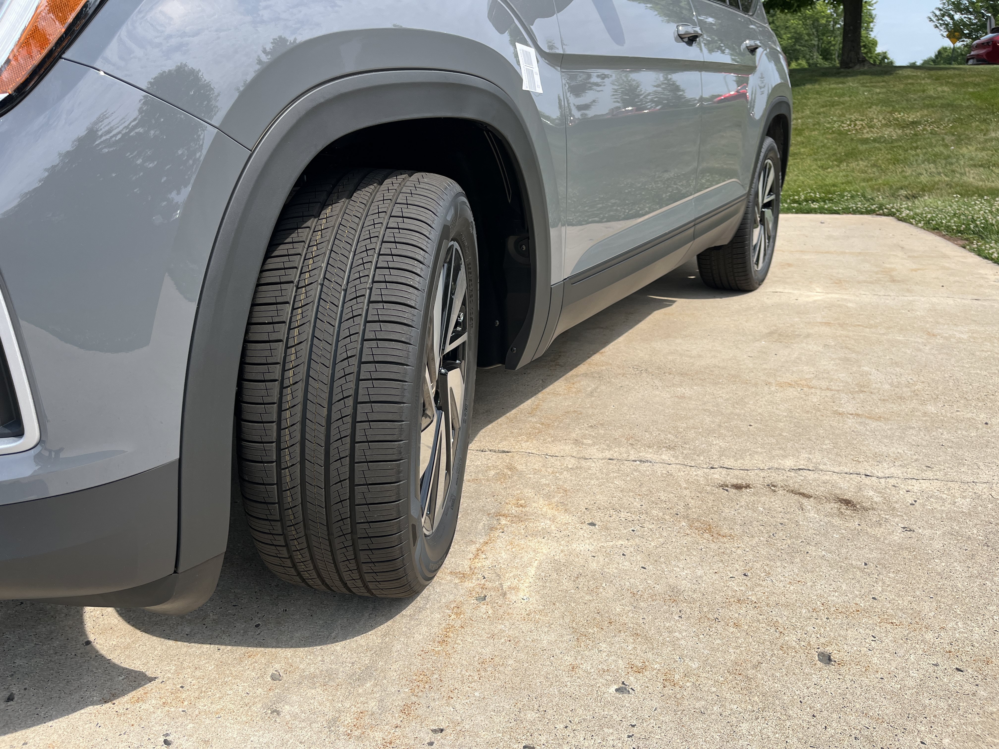 New 2026 Pure Gray Volkswagen 2.0T SE w/Technology image 16