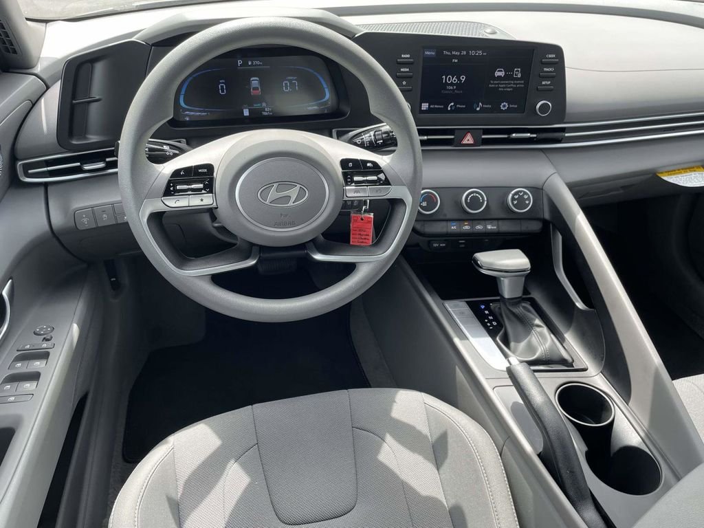 Used 2026 Silver Hyundai SE image 9