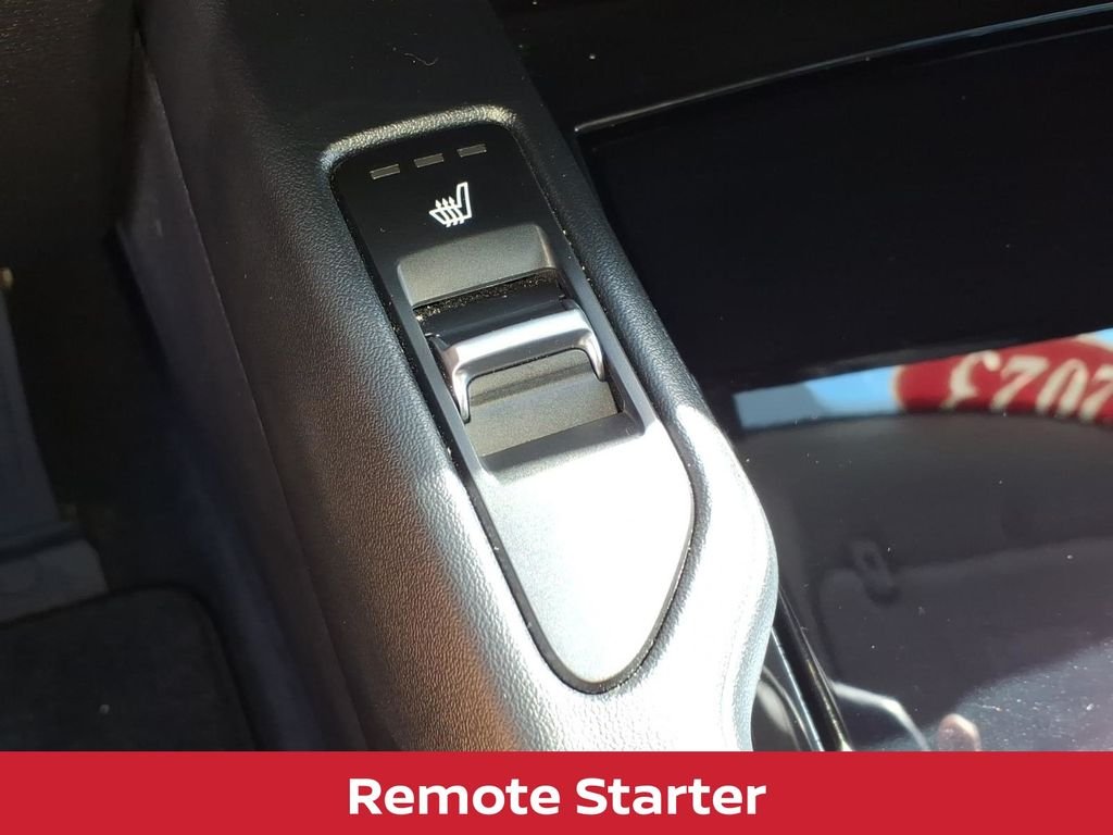 Used 2023 Dark Moss Kia S v6 w/sunroof & 3rd row image 11