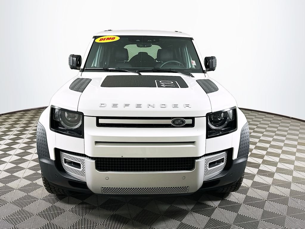 Certified Used 2025 Fuji White Land Rover S image 2
