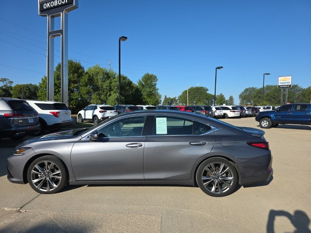 2020 Lexus ES 350 F SPORT photo 3