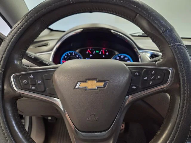 Used 2016 Silver Chevrolet LT image 23