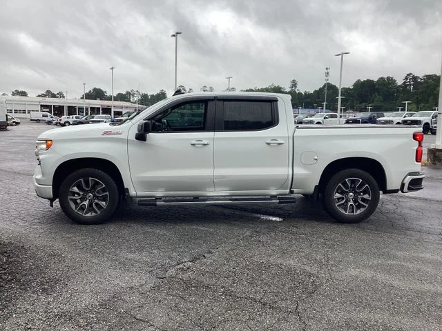 Used 2023 Summit White Chevrolet RST image 4