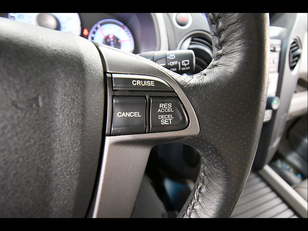 Used 2014 Taffeta White Honda EX-L image 22